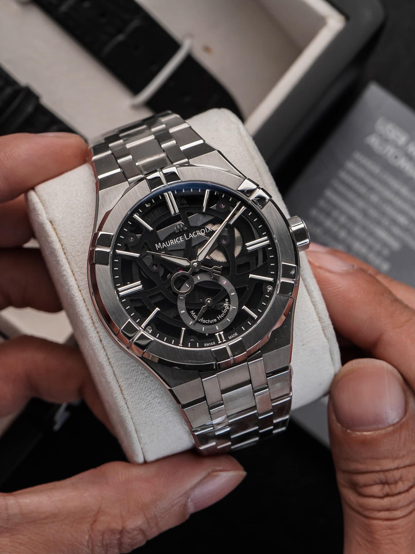 Maurice Lacroix Aikon Mercury AI6088-SS002-030-1