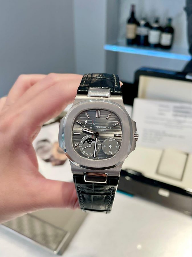 Patek Philippe Nautilus 5712G-001 White Gold Grey Dial