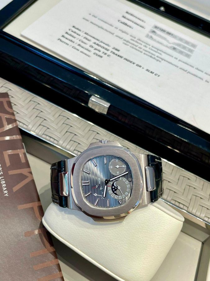 Patek Philippe Nautilus 5712G-001 White Gold Grey Dial