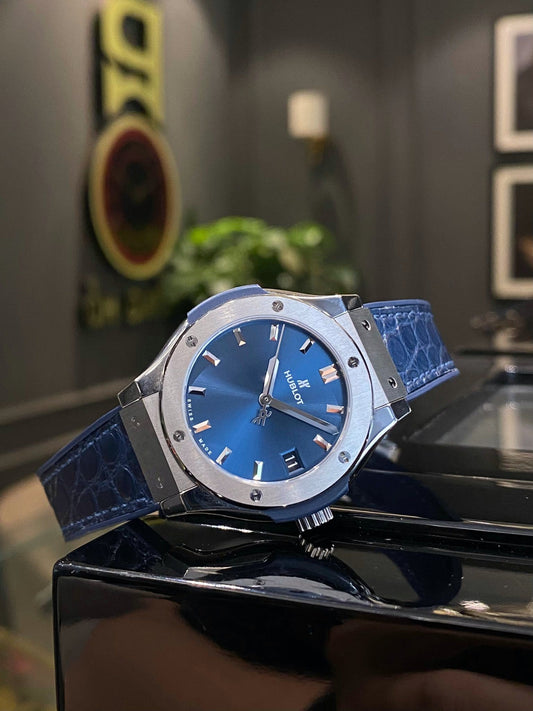 Hublot Classic Fusion 581.NX.7170.LR
